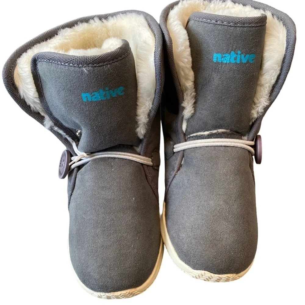 Navite Luna Boots Gray NWT